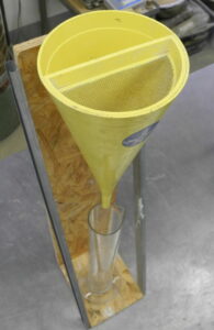 A Marsh-funnel: a rather rustic testing method