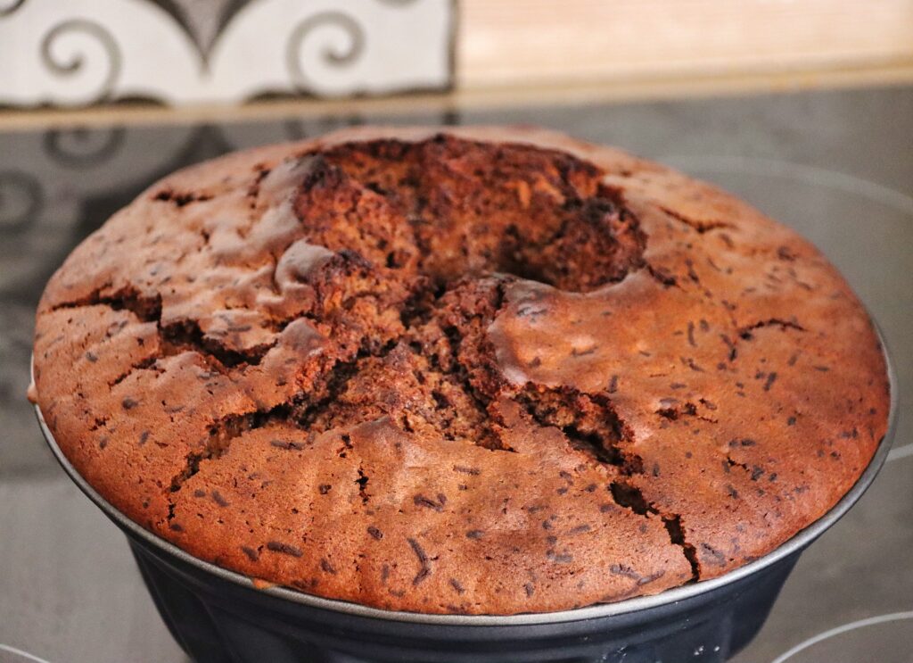 Kuchen in Auflaufform - eine quasi perfekte Bogenform (Credit: Alexander Fox | PlaNet Fox auf Pixabay)